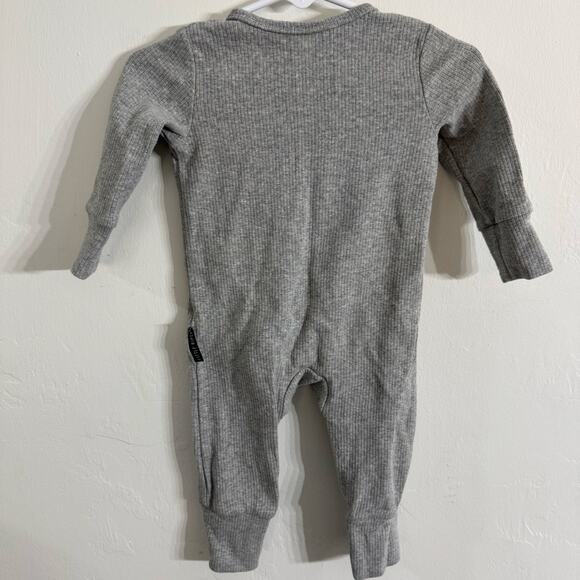 Little Bipsy Charcoal Gray Ribbed 2-Way Zip Romper Size 3-6 Months - Picture 4 of 5